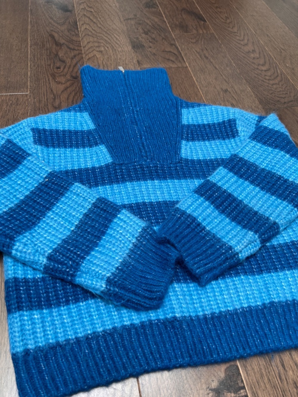 Alpaca Blend Sweater - Picture 10 of 10
